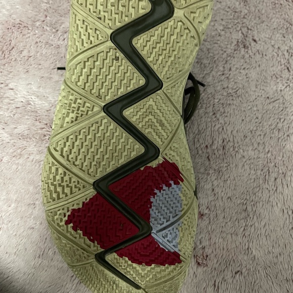 Mismatch kyrie 5s - Picture 6 of 10